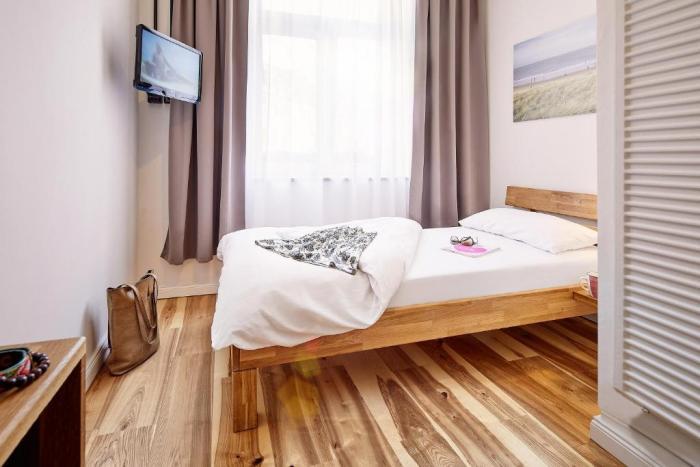 Hotel Am Chlodwigplatz Cologne Room photo